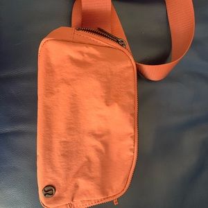 Brand new without tag Lululemon Fanny pack